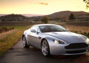 Aston Martin Vantage V8